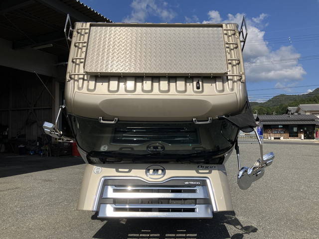 UDトラックスクオンクレーン4段大型（10t）[写真10]