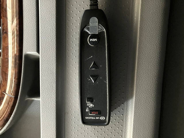 UDトラックスクオンクレーン4段大型（10t）[写真39]