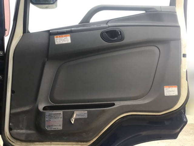 三菱ふそうスーパーグレートパネルウイング大型（10t）[写真20]