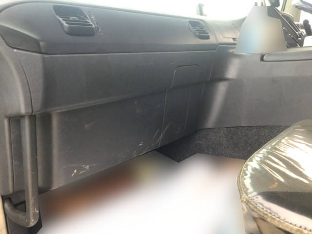 三菱ふそうスーパーグレートパネルウイング大型（10t）[写真21]