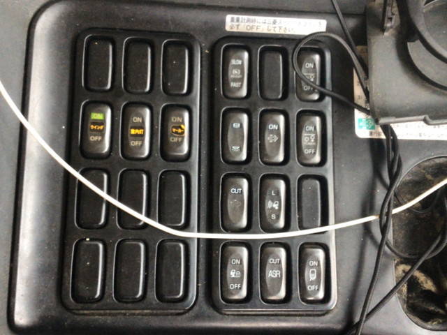 三菱ふそうスーパーグレートパネルウイング大型（10t）[写真27]