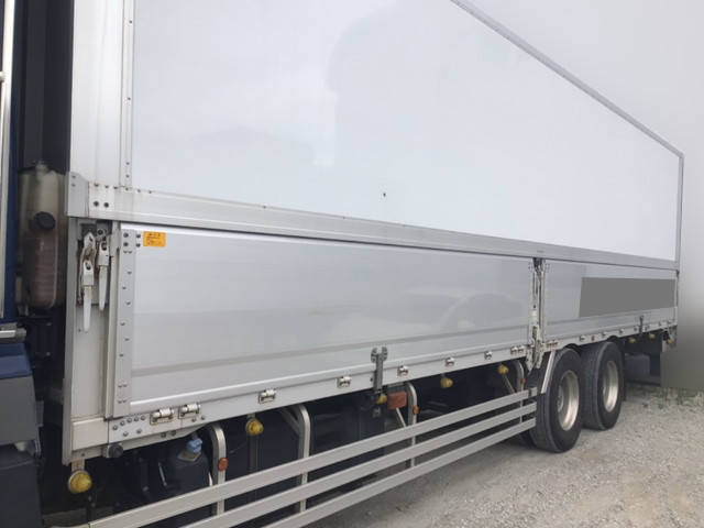 三菱ふそうスーパーグレートパネルウイング大型（10t）[写真03]