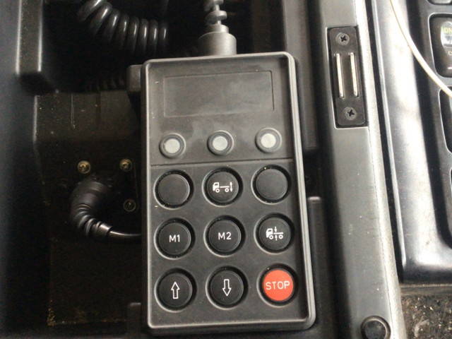 三菱ふそうスーパーグレートパネルウイング大型（10t）[写真32]