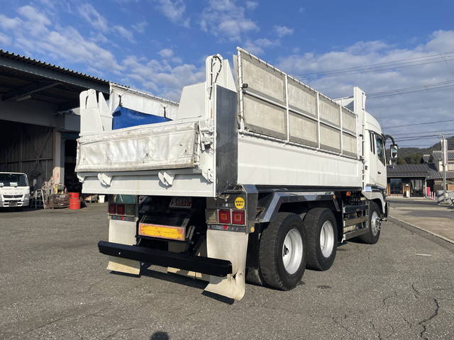 三菱ふそうスーパーグレートダンプ大型（10t）[写真02]