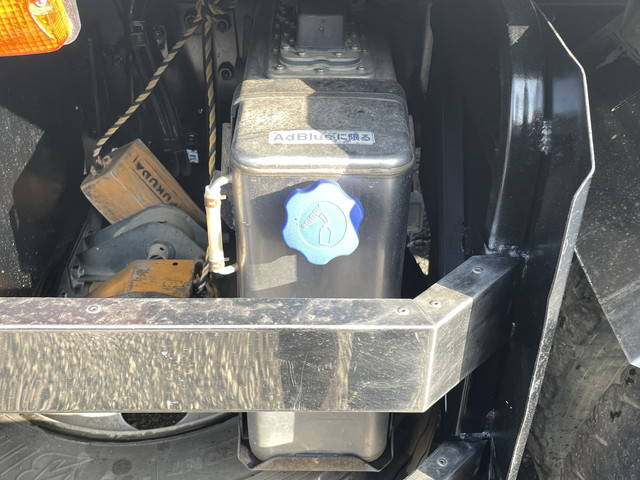 三菱ふそうスーパーグレートダンプ大型（10t）[写真22]