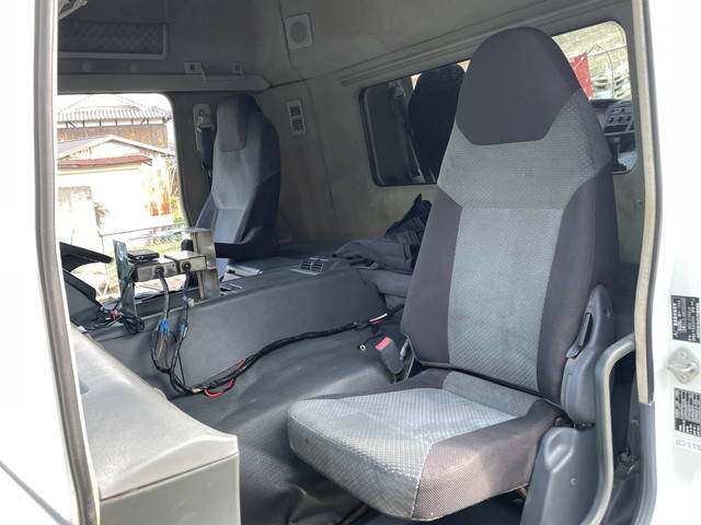 三菱ふそうスーパーグレートダンプ大型（10t）[写真28]