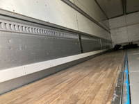 三菱ふそうスーパーグレートアルミウイング大型（10t）[写真05]