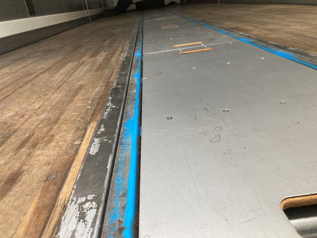 三菱ふそうスーパーグレートアルミウイング大型（10t）[写真07]