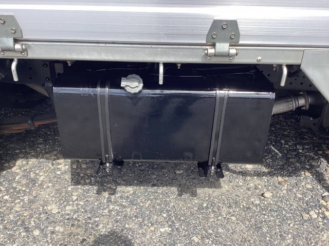 いすゞエルフアルミブロック小型（2t・3t）[写真10]