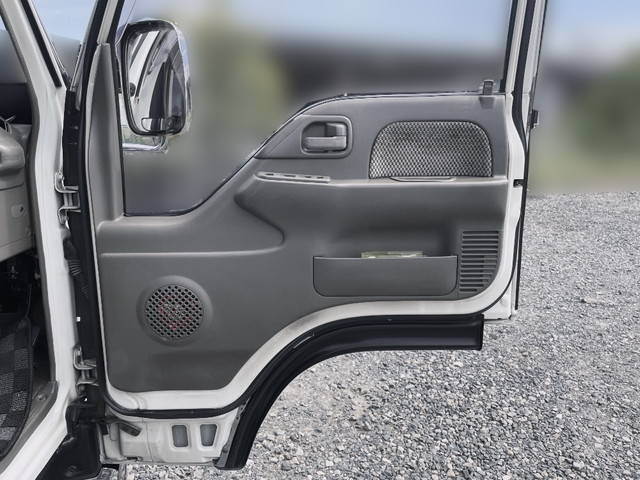 いすゞエルフアルミブロック小型（2t・3t）[写真18]