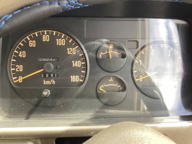 いすゞエルフアルミブロック小型（2t・3t）[写真26]