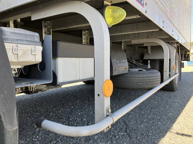 いすゞエルフアルミバン小型（2t・3t）[写真17]