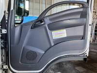 いすゞエルフアルミバン小型（2t・3t）[写真27]