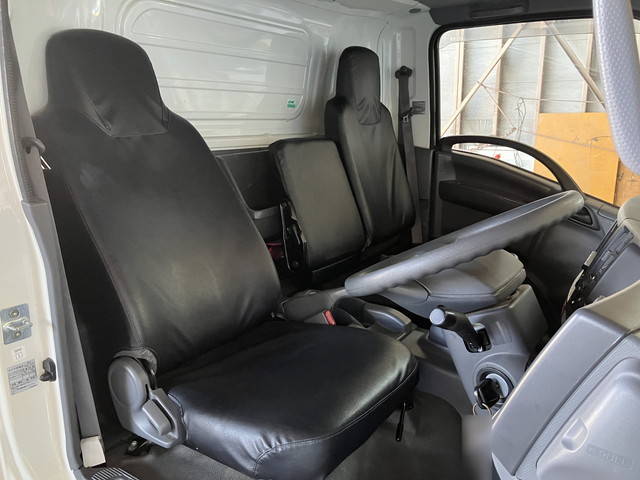 いすゞエルフアルミバン小型（2t・3t）[写真29]