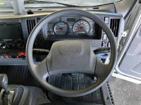 いすゞエルフアルミバン小型（2t・3t）[写真33]