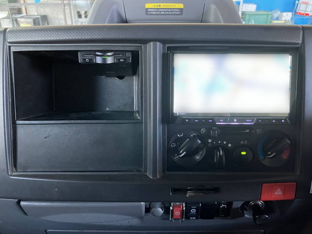 いすゞエルフアルミバン小型（2t・3t）[写真36]