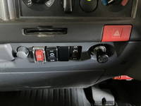 いすゞエルフアルミバン小型（2t・3t）[写真37]