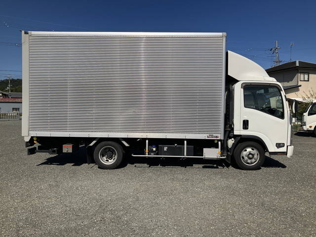 いすゞエルフアルミバン小型（2t・3t）[写真04]