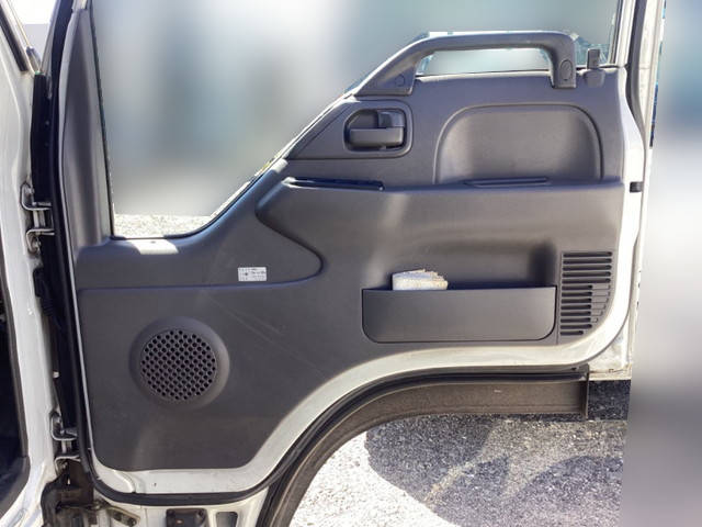 いすゞエルフカーテン車小型（2t・3t）[写真18]