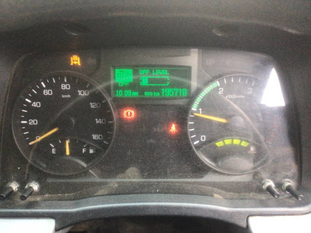 三菱ふそうキャンターダブルキャブ（Wキャブ）小型（2t・3t）[写真16]