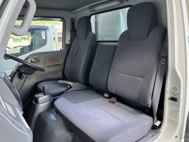 マツダタイタン冷凍車（冷蔵車）小型（2t・3t）[写真29]