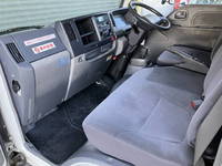 マツダタイタン冷凍車（冷蔵車）小型（2t・3t）[写真32]