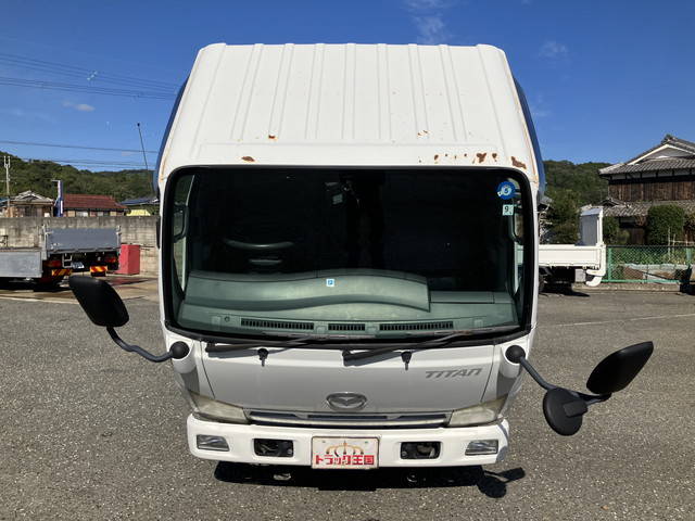 マツダタイタン冷凍車（冷蔵車）小型（2t・3t）[写真09]
