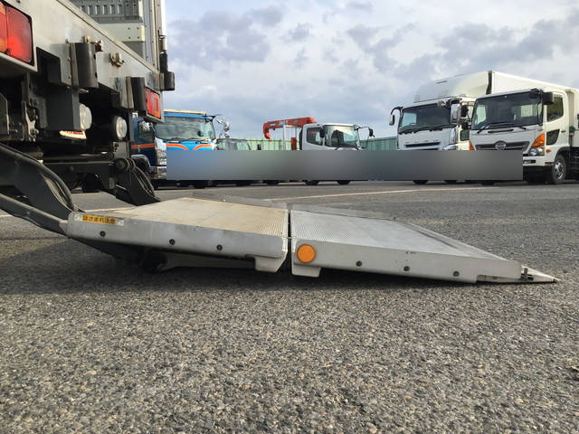 日野レンジャー冷凍車（冷蔵車）中型（4t）[写真12]