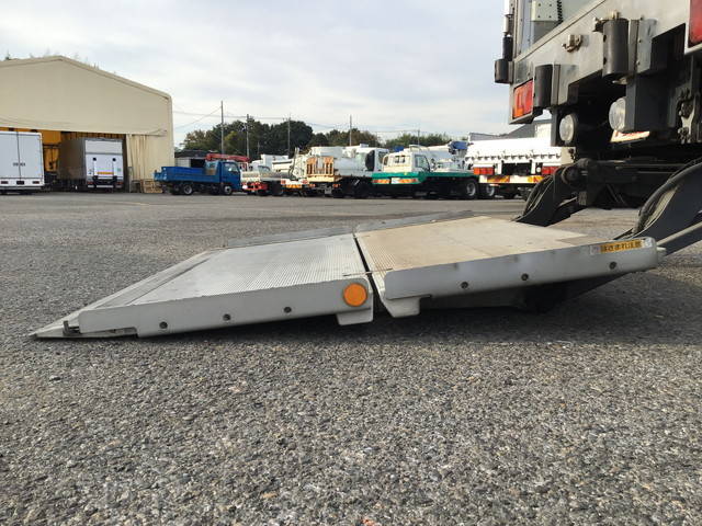 日野レンジャー冷凍車（冷蔵車）中型（4t）[写真13]