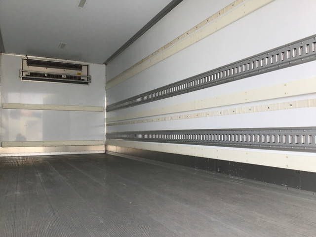 日野レンジャー冷凍車（冷蔵車）中型（4t）[写真17]