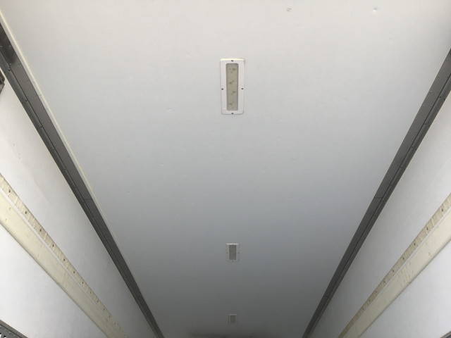 日野レンジャー冷凍車（冷蔵車）中型（4t）[写真18]