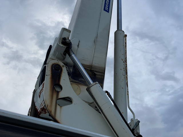 いすゞエルフ高所作業車小型（2t・3t）[写真11]