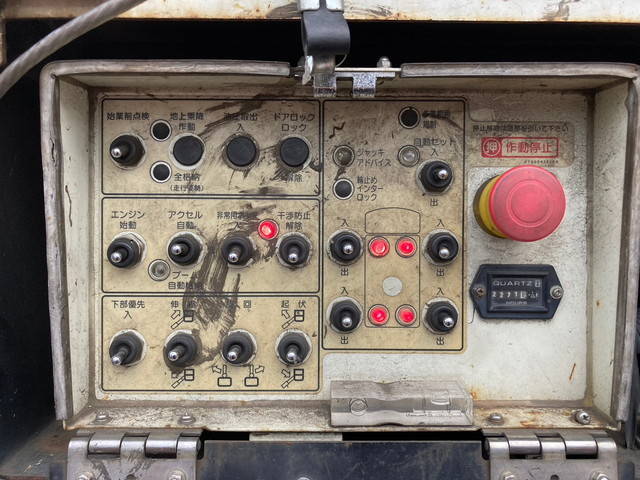 いすゞエルフ高所作業車小型（2t・3t）[写真12]