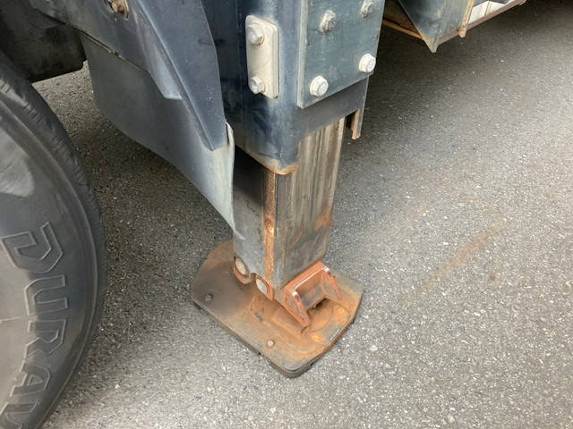 いすゞエルフ高所作業車小型（2t・3t）[写真15]