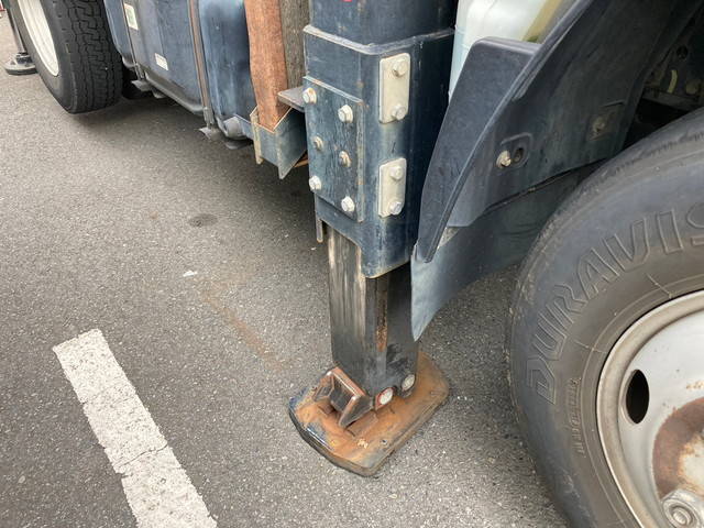 いすゞエルフ高所作業車小型（2t・3t）[写真16]