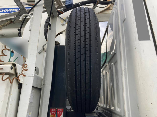 いすゞエルフ高所作業車小型（2t・3t）[写真18]