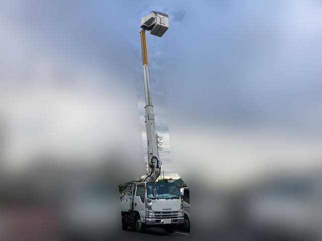 いすゞエルフ高所作業車小型（2t・3t）[写真02]