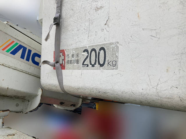 いすゞエルフ高所作業車小型（2t・3t）[写真08]