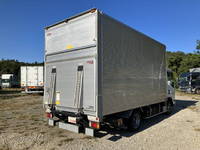 いすゞエルフアルミバン小型（2t・3t）[写真02]