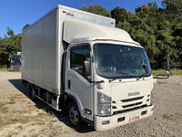 いすゞエルフアルミバン小型（2t・3t）[写真03]