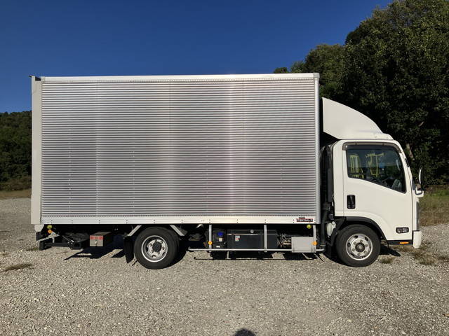 いすゞエルフアルミバン小型（2t・3t）[写真06]