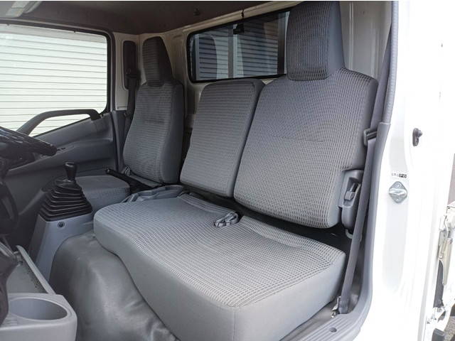 トヨタダイナ平ボディ小型（2t・3t）[写真17]