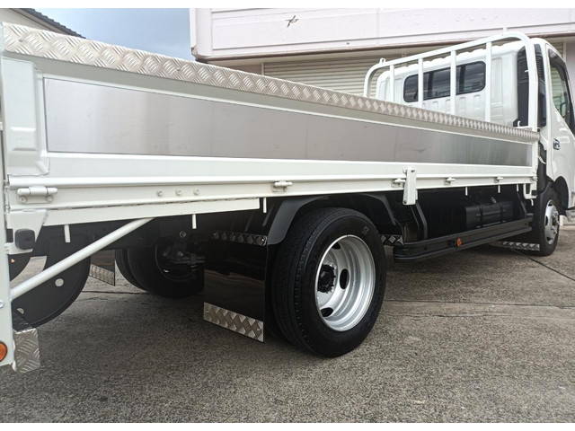 トヨタダイナ平ボディ小型（2t・3t）[写真02]