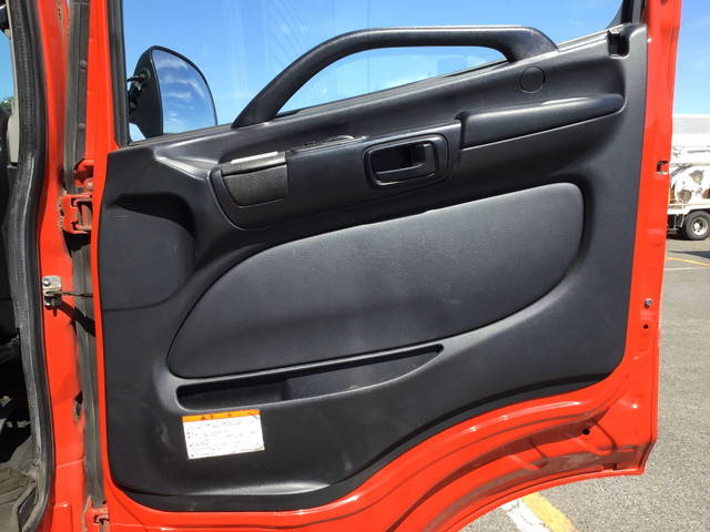 日野プロフィアアルミウイング大型（10t）[写真28]