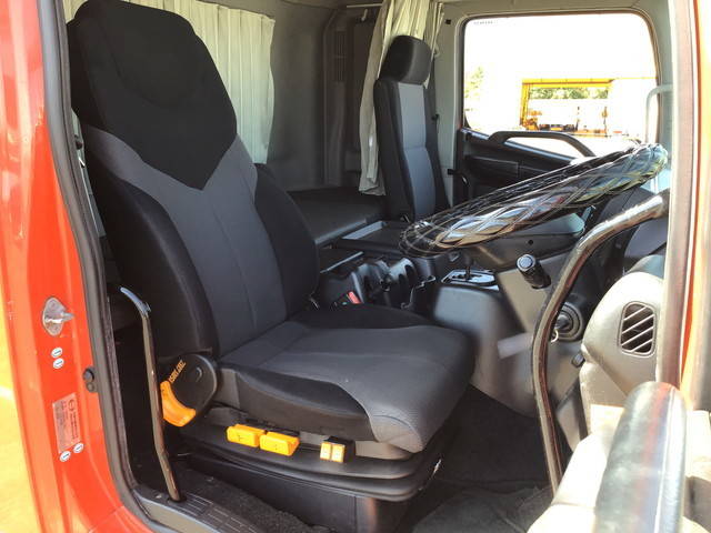 日野プロフィアアルミウイング大型（10t）[写真30]