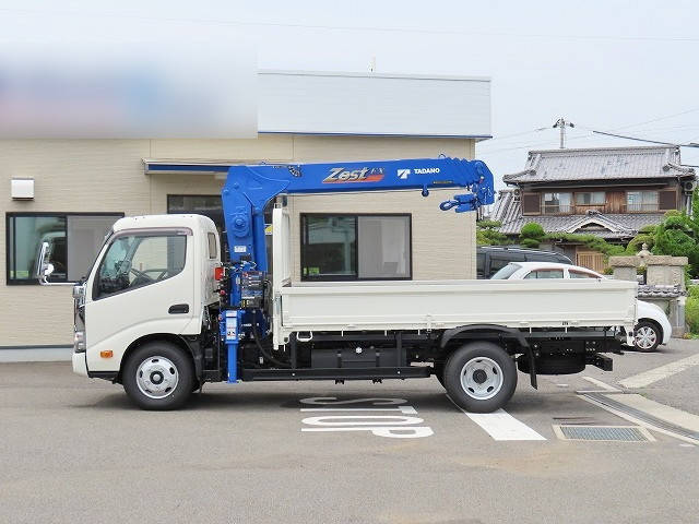 日野デュトロクレーン4段小型（2t・3t）[写真03]