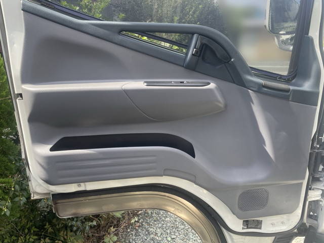 日産アトラス平ボディ小型（2t・3t）[写真17]