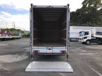 いすゞエルフアルミバン小型（2t・3t）[写真10]