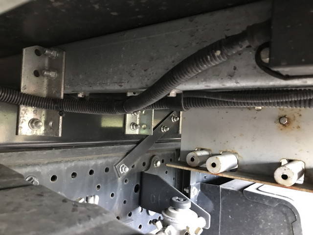 いすゞエルフアルミバン小型（2t・3t）[写真20]