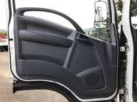 いすゞエルフアルミバン小型（2t・3t）[写真27]